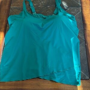 Lands End Tankini Tulip Hem bathing suit top. NWOT! Women’s 2x
